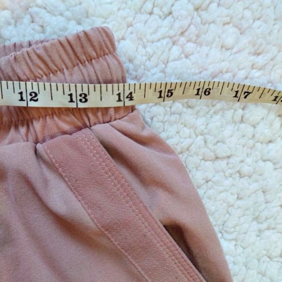 Casual tan lounge pants, women's size M - Picture 3 of 6